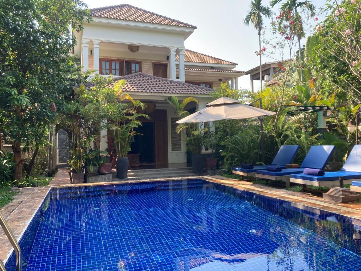 Lily Pad Boutique Hotel เสียมราฐ ภายนอก รูปภาพ